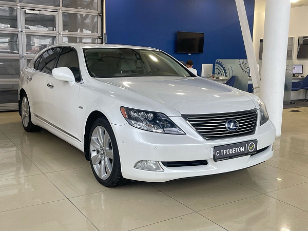 Lexus LS, 2008г., полный привод, вариатор