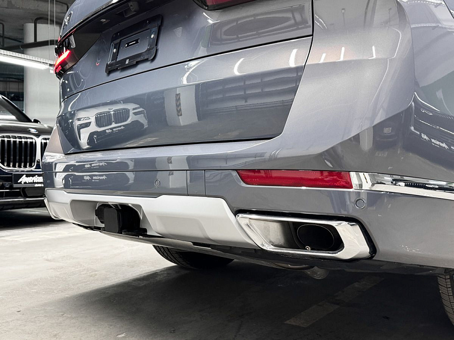 BMW X7, 2023г., полный привод, автомат
