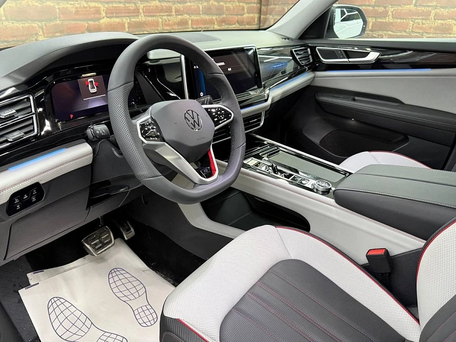 Volkswagen , 2025г., полный привод, робот