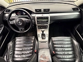 Volkswagen Passat, 2010г., передний привод, робот