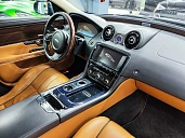 Jaguar XJ, 2011г., задний привод, автомат