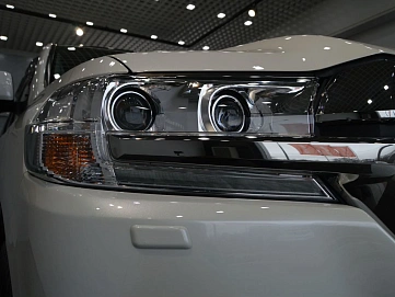 Toyota Land Cruiser, 2017г, полный привод, автомат