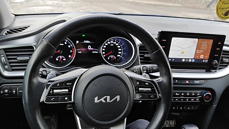 Kia Ceed, 2022г, передний привод, автомат