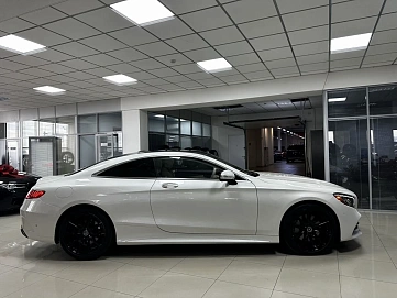 Mercedes-Benz S-Класс, 2018г, полный привод, автомат