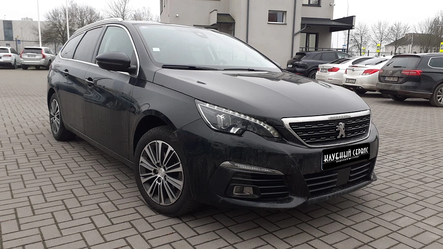 Peugeot 308, 2020г., передний привод, автомат