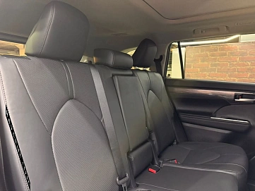 Toyota Highlander, 2025г, полный привод, автомат