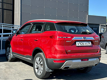 Geely Atlas, 2019г, передний привод, автомат