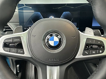 BMW 3 серии, 2022г, задний привод, автомат