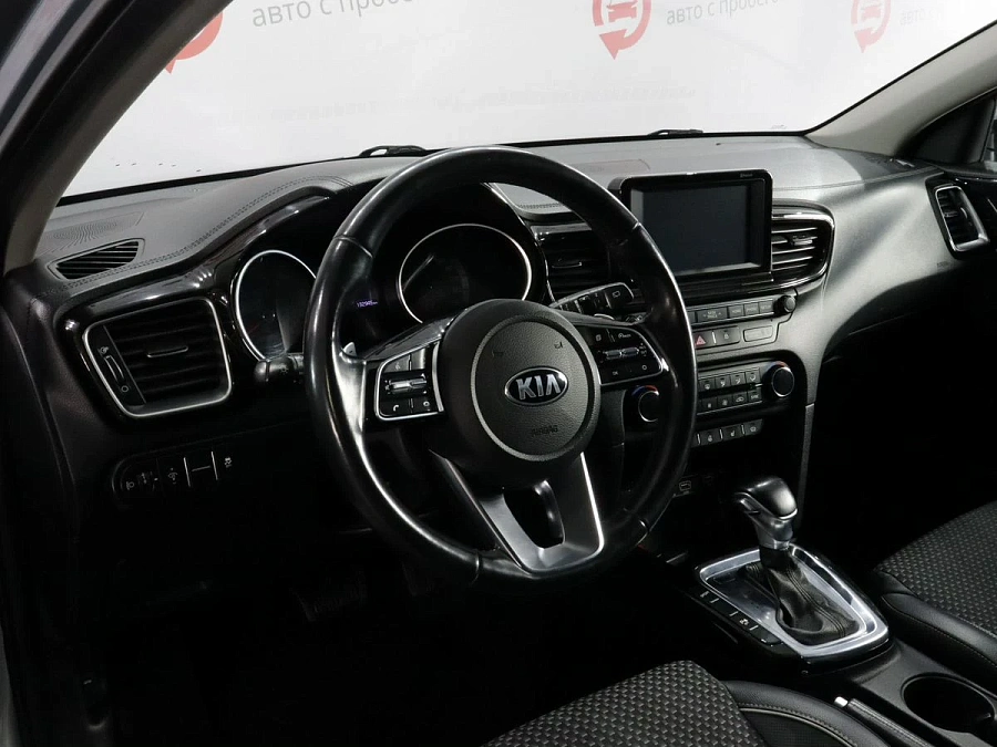 Kia Ceed, 2019г., передний привод, автомат