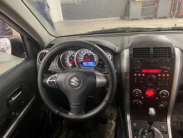 Suzuki Grand Vitara, 2011г, полный привод, автомат
