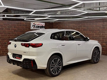 BMW X2, 2025г, передний привод, робот