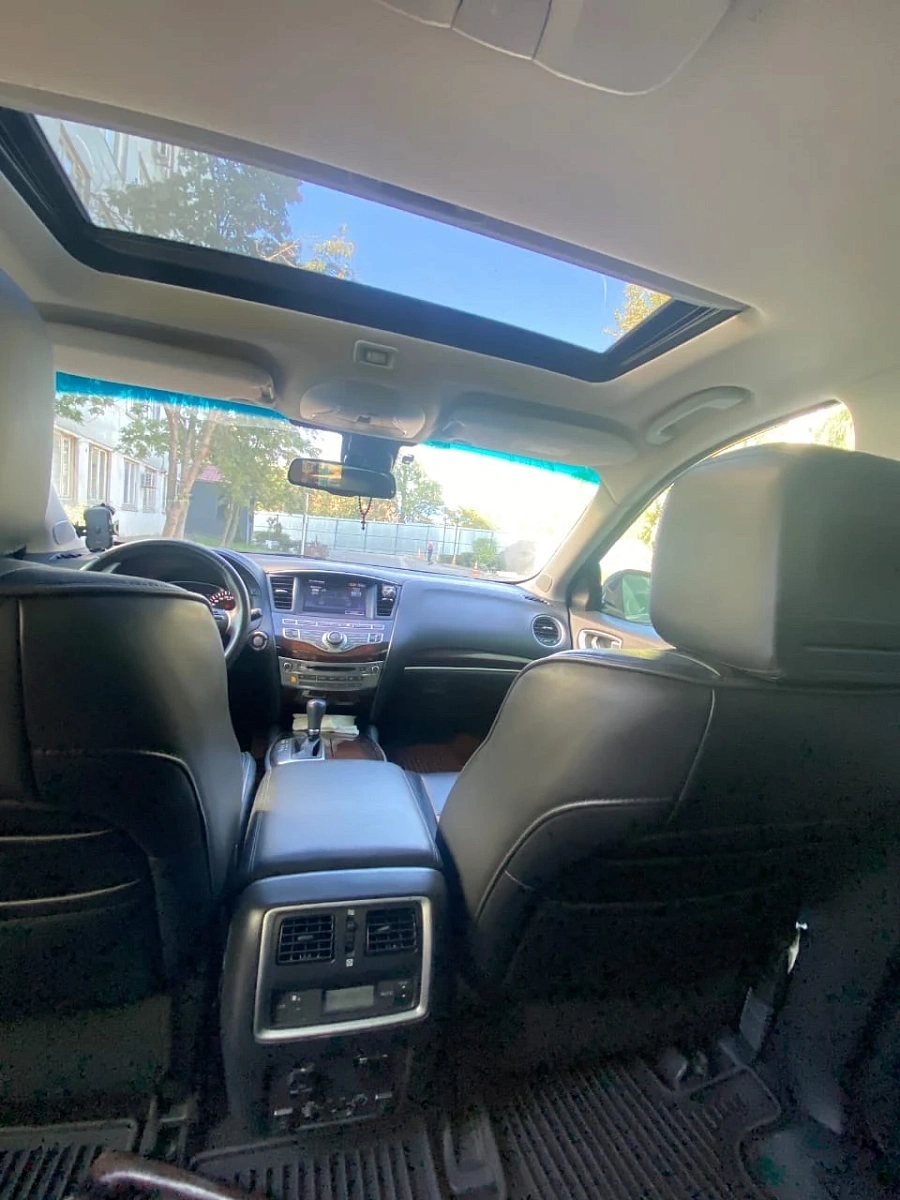 Infiniti QX60, 2014г., полный привод, вариатор