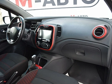 Renault Kaptur, 2018г., передний привод, вариатор