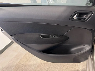 Peugeot 308, 2011г, передний привод, автомат