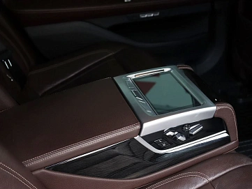 BMW , 2018г., полный привод, автомат