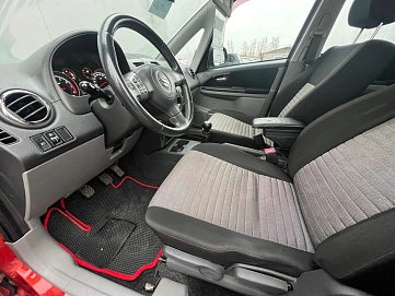 Suzuki SX4, 2010г, передний привод, механика