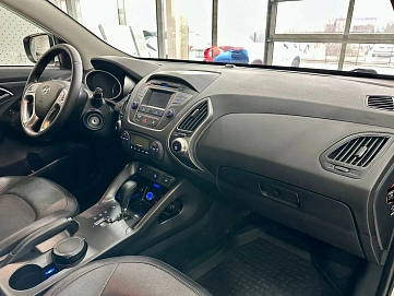 Hyundai ix35, 2014г, передний привод, автомат