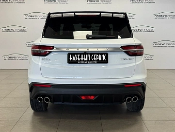 Geely Coolray, 2022г, передний привод, автомат