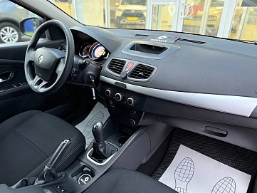 Renault Megane, 2014г, передний привод, механика