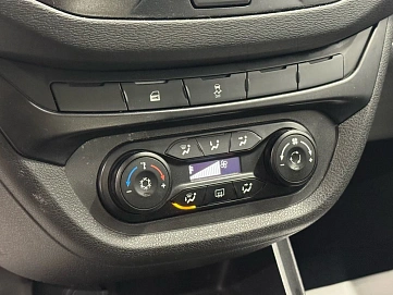 Lada (ВАЗ) Vesta, 2018г, передний привод, механика