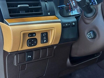 Lexus ES, 2017г, передний привод, автомат