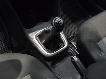 Volkswagen Polo, 2013г, передний привод, механика