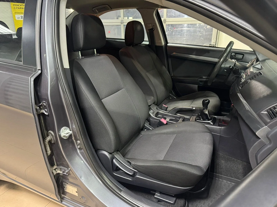 Mitsubishi Lancer, 2009г., передний привод, автомат