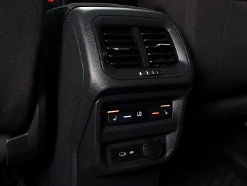 Volkswagen Tiguan, 2020г, полный привод, робот