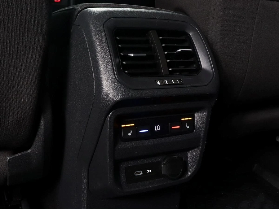 Volkswagen Tiguan, 2020г., полный привод, робот