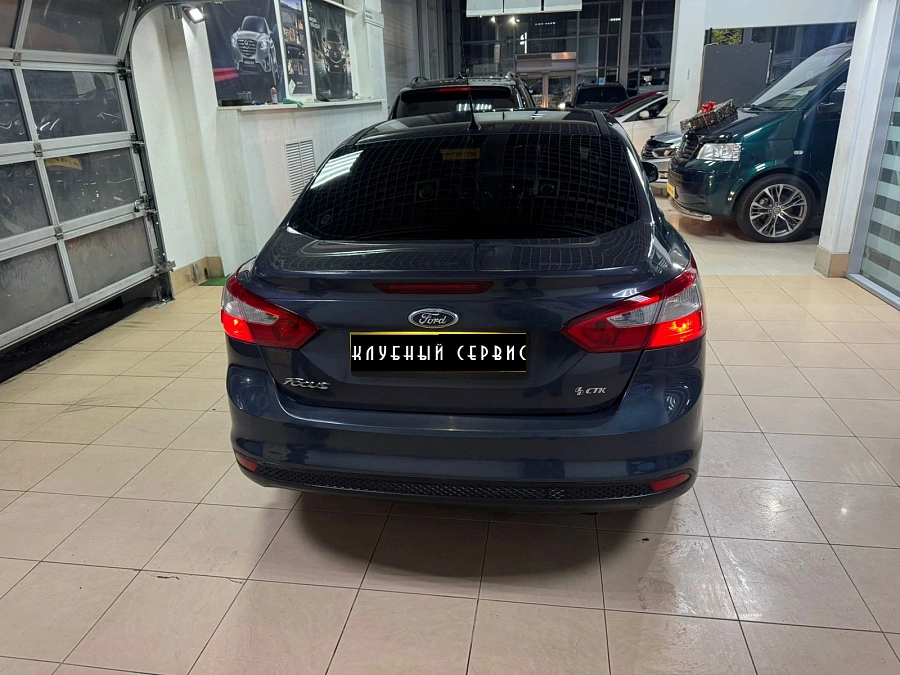 Ford Focus, 2011г., передний привод, робот
