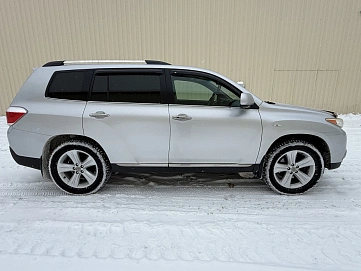 Toyota Highlander, 2012г, полный привод, автомат