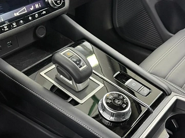 Mitsubishi Outlander, 2023г, передний привод, вариатор