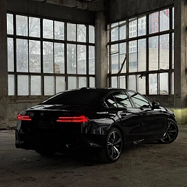 BMW 5 серии, 2025г, полный привод, автомат