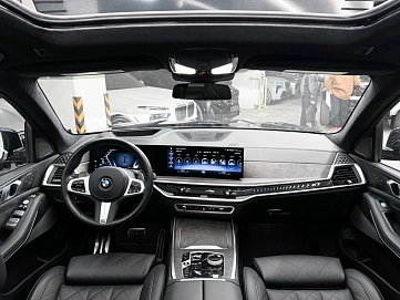BMW X7, 2022г, полный привод, автомат
