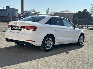 Audi A3, 2018г, передний привод, робот
