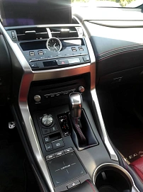 Lexus NX, 2019г, полный привод, автомат