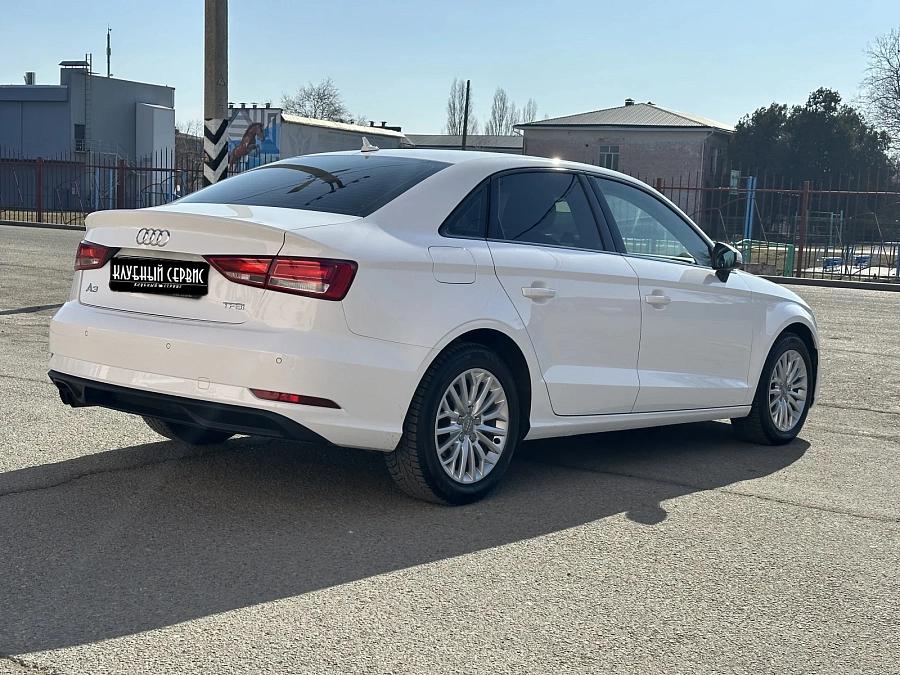 Audi A3, 2018г., передний привод, робот