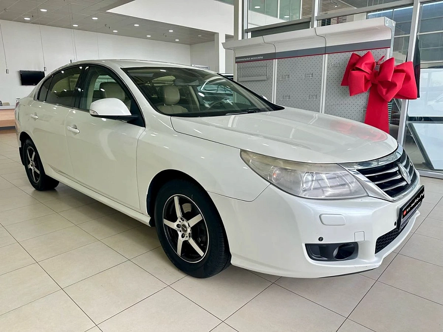 Renault Latitude, 2010г., передний привод, вариатор