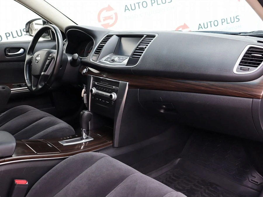 Nissan Teana, 2012г., передний привод, вариатор