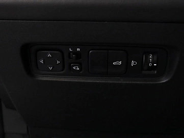 Changan UNI-V, 2023г, передний привод, робот