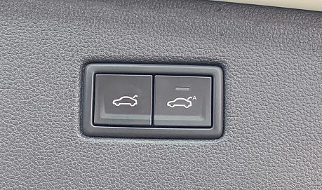 Volkswagen Tiguan, 2019г, передний привод, робот