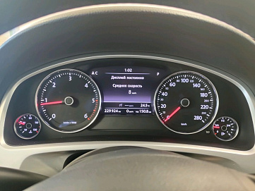 Volkswagen Touareg, 2010г, передний привод, автомат