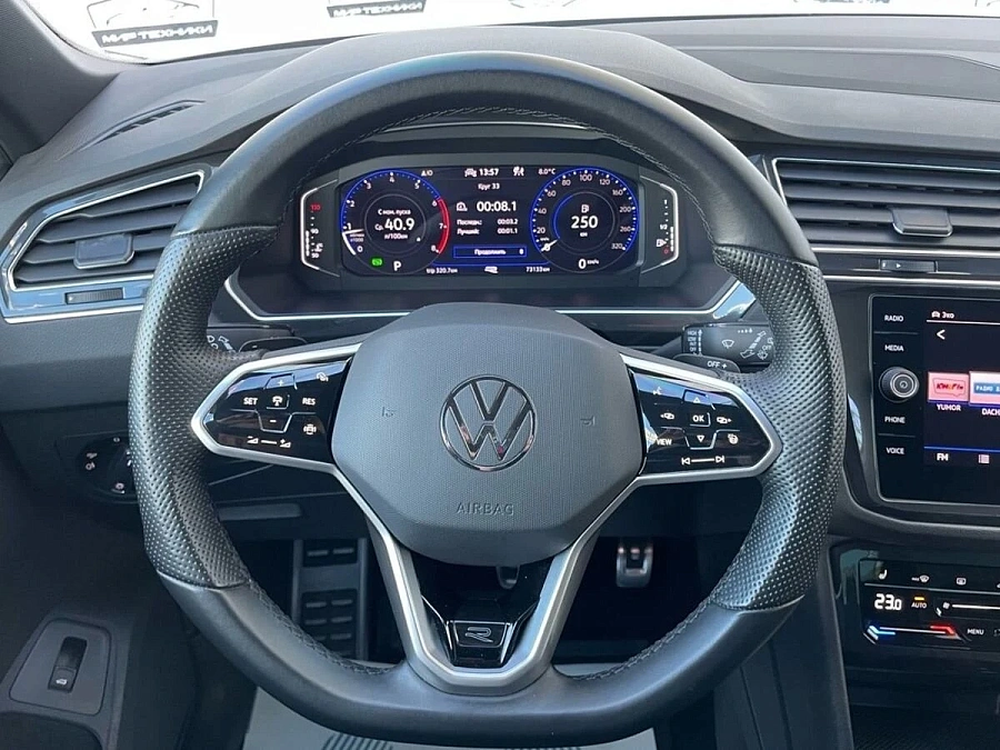 Volkswagen Tiguan, 2021г., полный привод, робот
