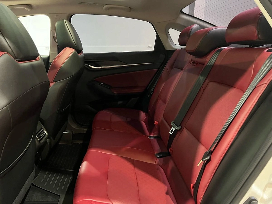 Changan Eado Plus, 2024г., передний привод, робот