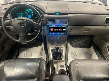 Subaru Forester, 2004г., полный привод, механика