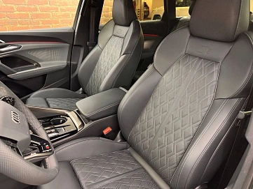 Audi Q5, 2025г, полный привод, робот