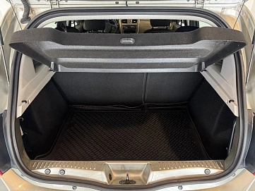 Renault Sandero, 2015г, передний привод, автомат