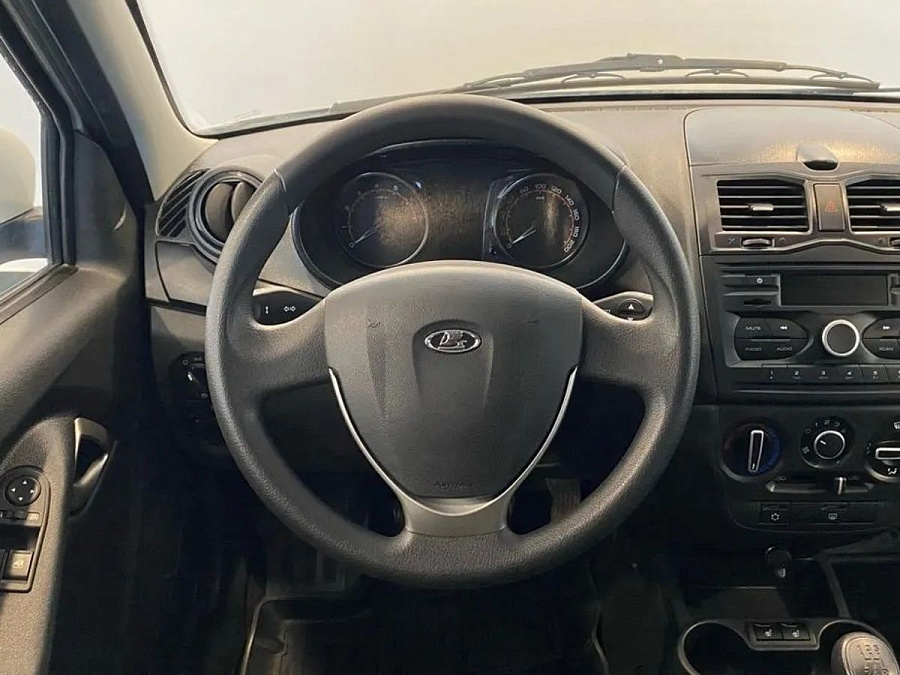 Lada (ВАЗ) , 2023г., передний привод, механика