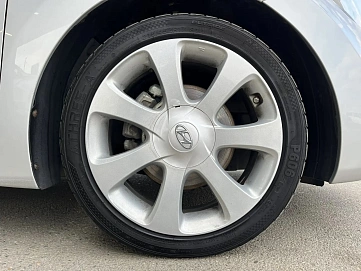Hyundai Elantra, 2011г, передний привод, автомат
