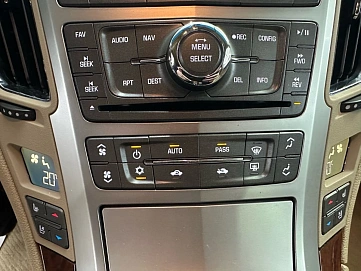 Cadillac CTS, 2011г, задний привод, автомат